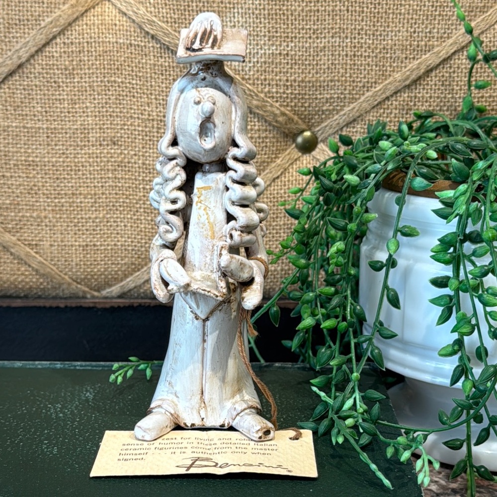 Bencini Lawyer figurine